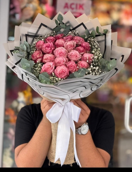 21'li pembe gül